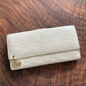 Gucci Leather Long Wallet 212104